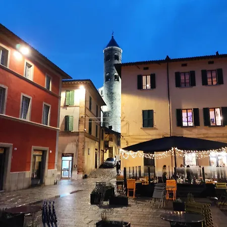 La Casa Nella Piazzetta 치타디카스텔로