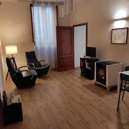 아파트 La Casa Nella Piazzetta *